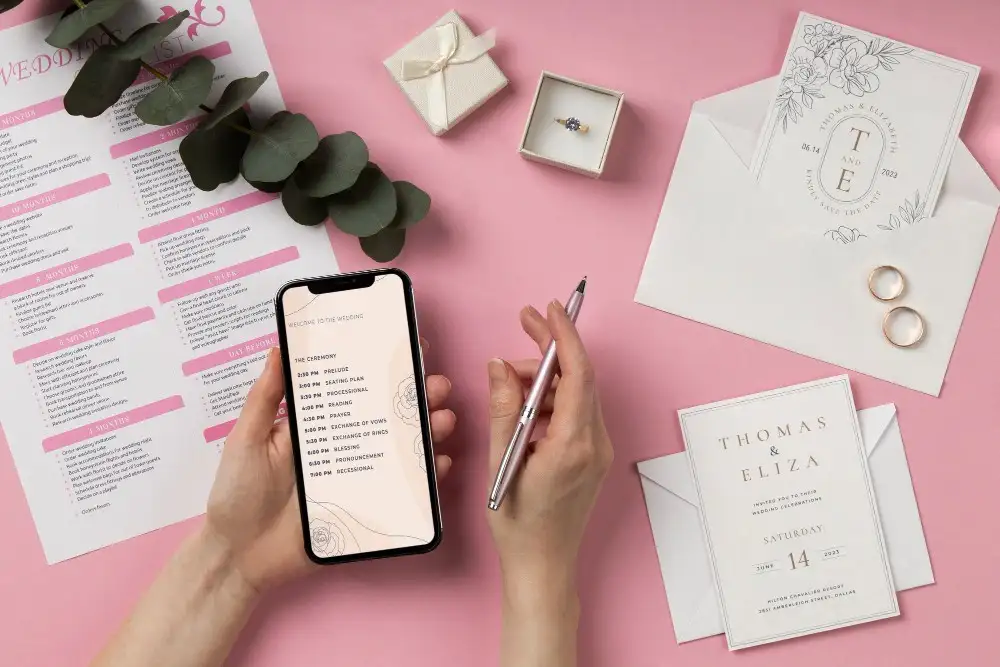 هل تفكر في إطلاق متجر المجوهرات عبر الإنترنت؟ ✨ اكتشف في هذا الدليل الشامل كيفية بدء محل مجوهرات ناجح عبر الإنترنت، استراتيجيات التسويق، وأفضل الطرق لزيادة المبيعات مع أمثلة عملية.